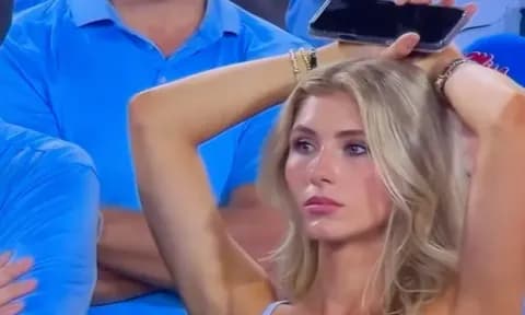 Η φίλαθλος που έγινε viral: «Χρεοκόπησέ με» της έγραψαν